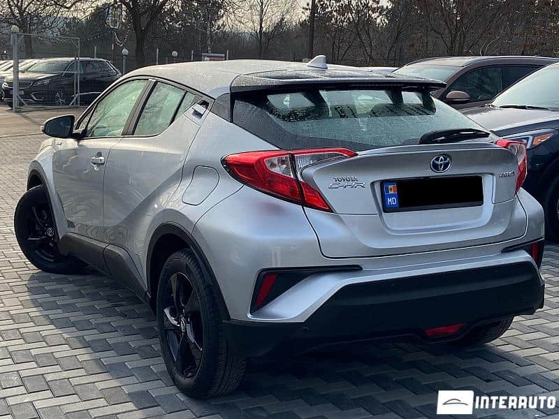 Toyota C-HR 3