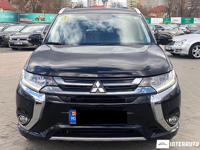 Mitsubishi Outlander 2