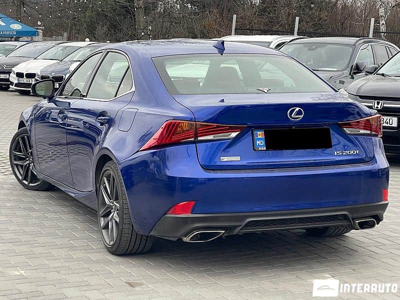 Lexus IS 200t 2