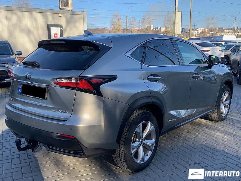 Lexus NX 300H 4