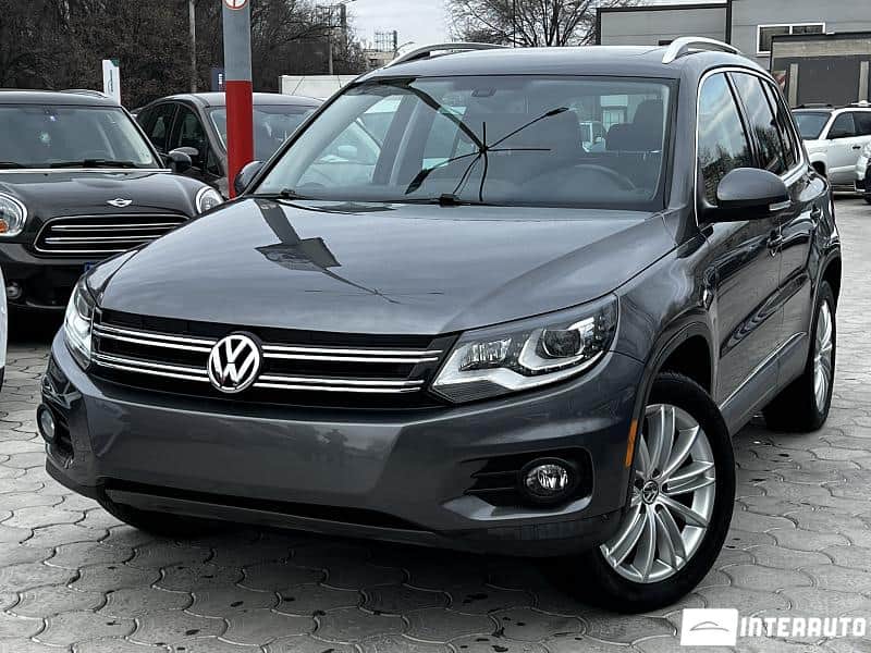 2015 Volkswagen Tiguan — Foto 1