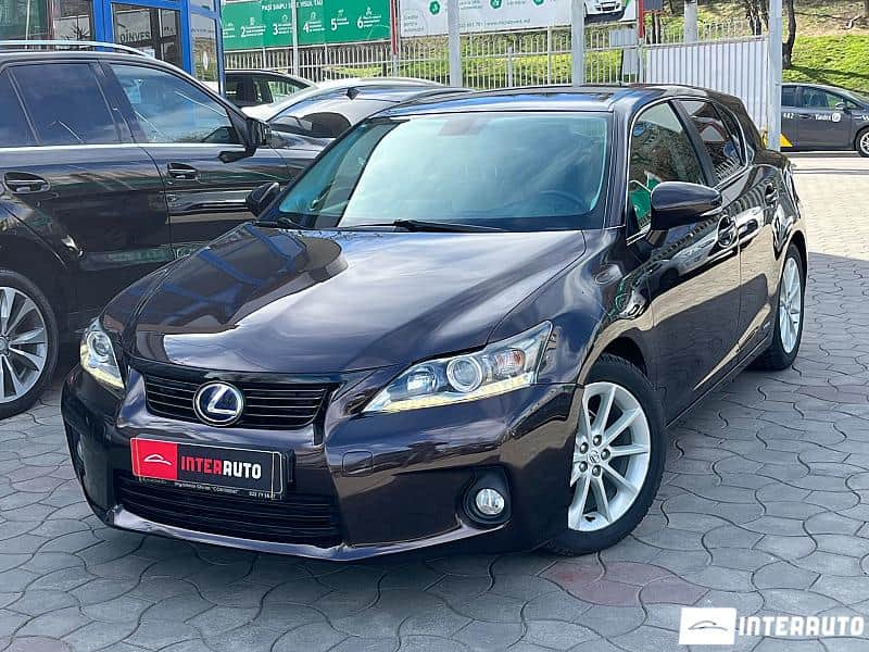 2011 Lexus CT 200h — Foto 1