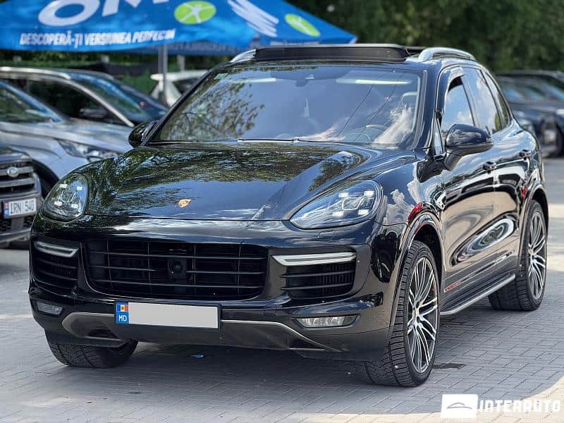 Porsche Cayenne Turbo 2015