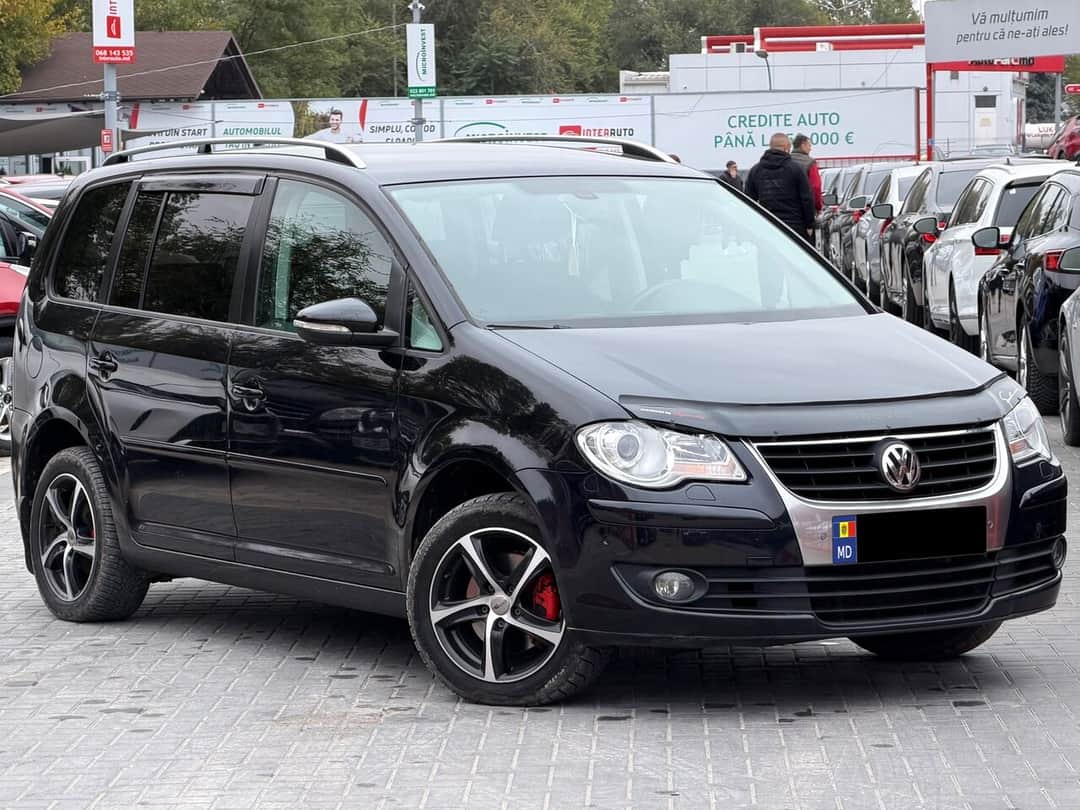 Volkswagen Touran 2