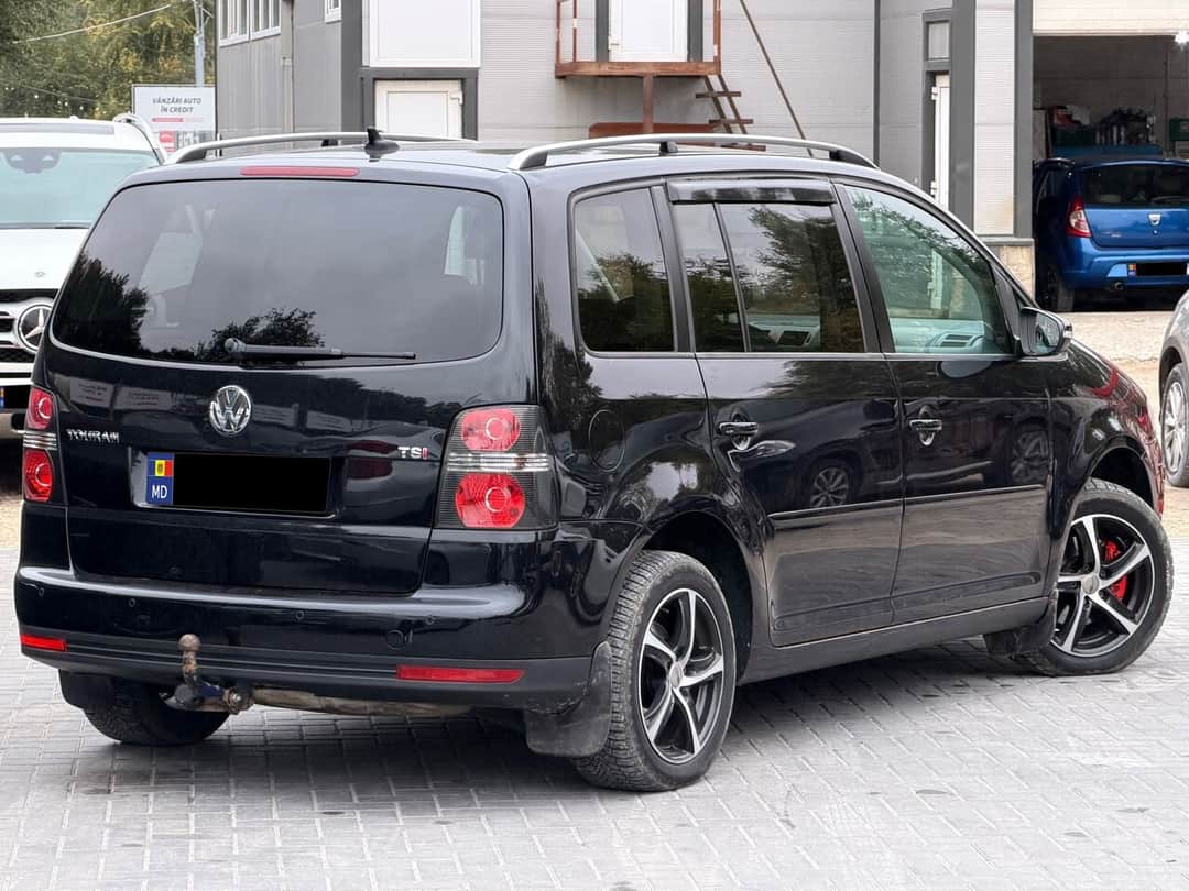 Volkswagen Touran 3