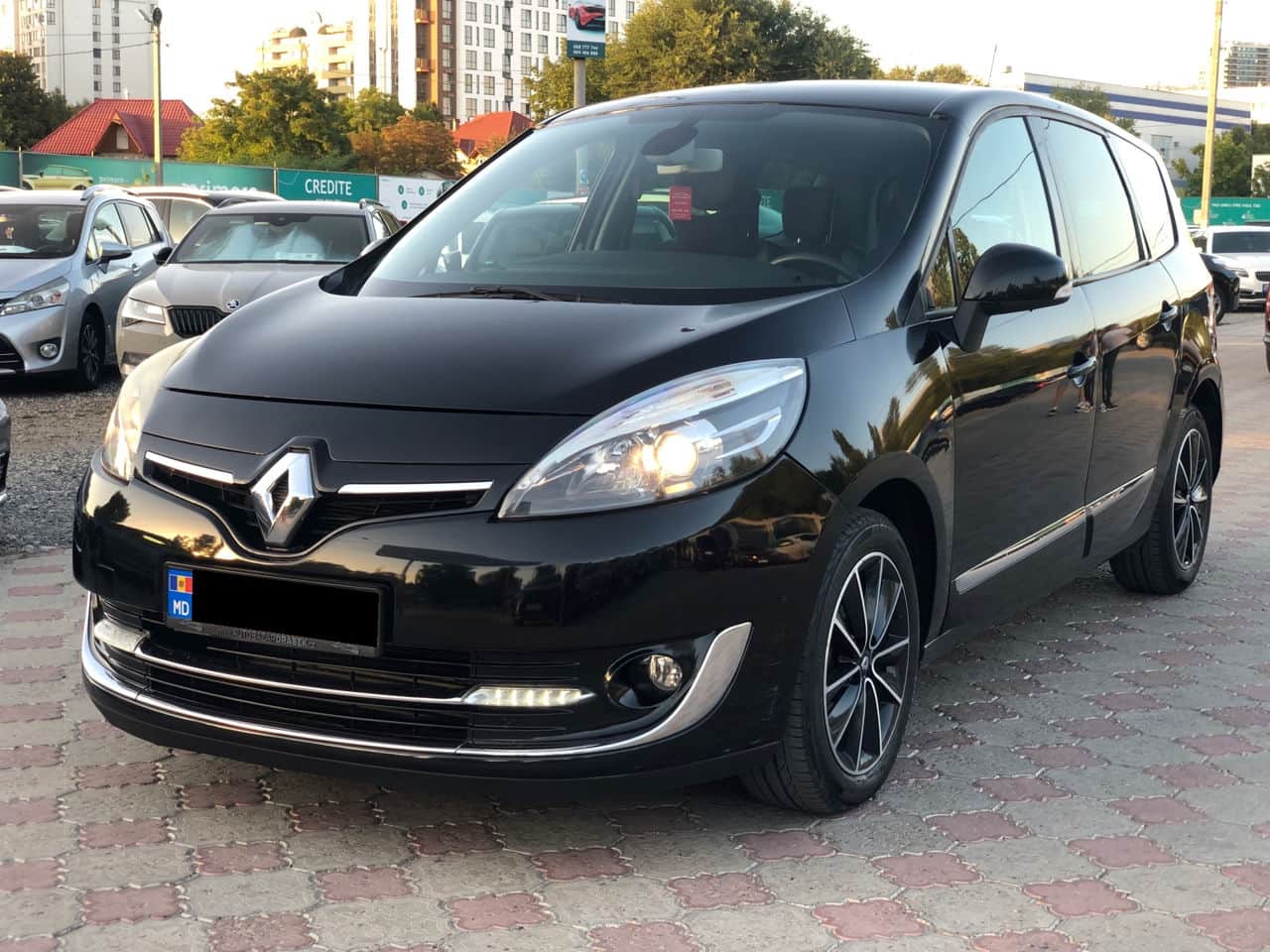 2012 Renault Grand Scenic