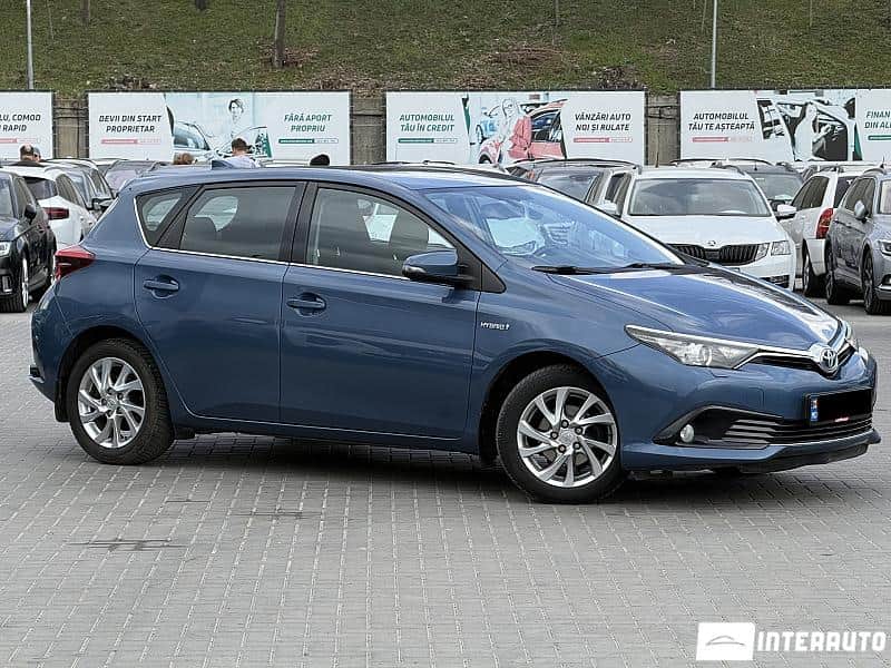 2016 Toyota Auris