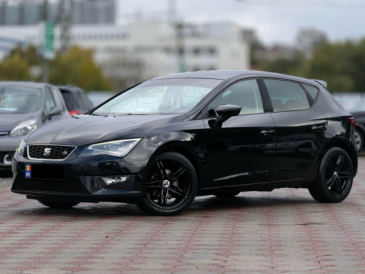 Seat Leon 2013 — Фото 1