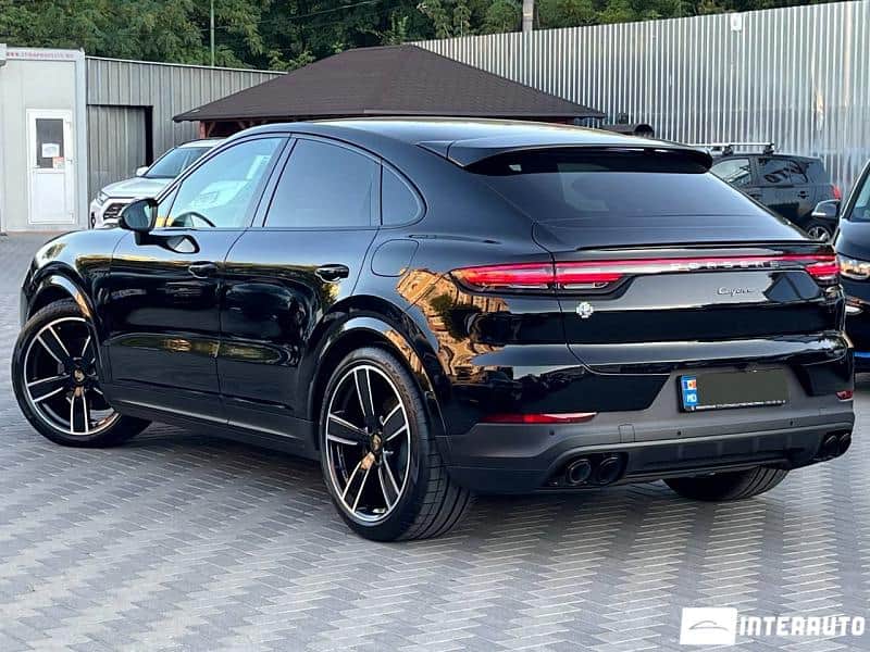 Porsche Cayenne E-Hybrid Coupe 4