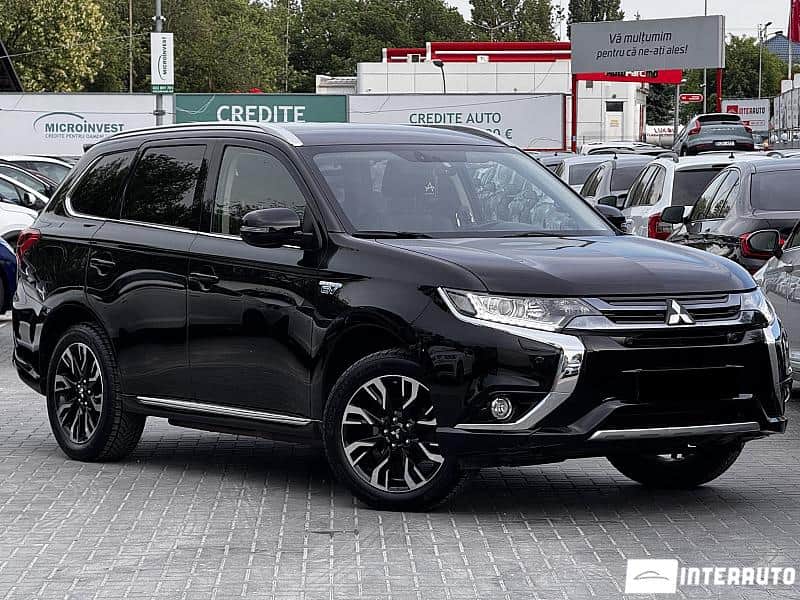 2015 Mitsubishi Outlander — Foto 1