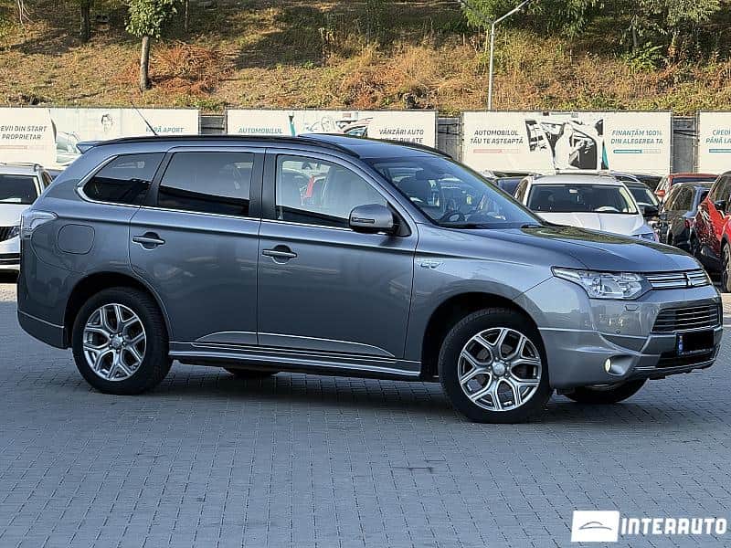 Mitsubishi Outlander 2014