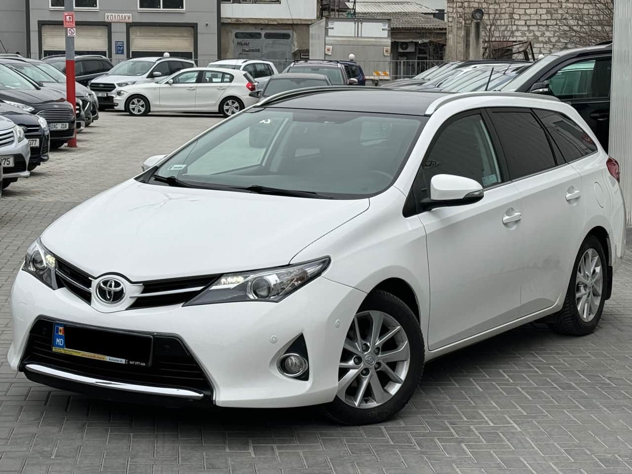 2013 Toyota Auris