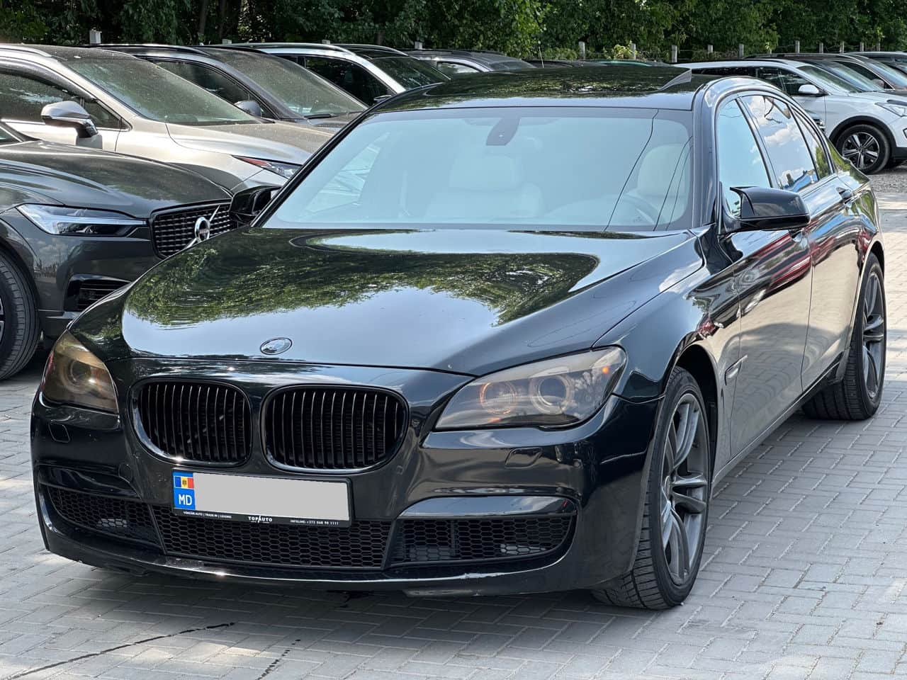 BMW 740 2011