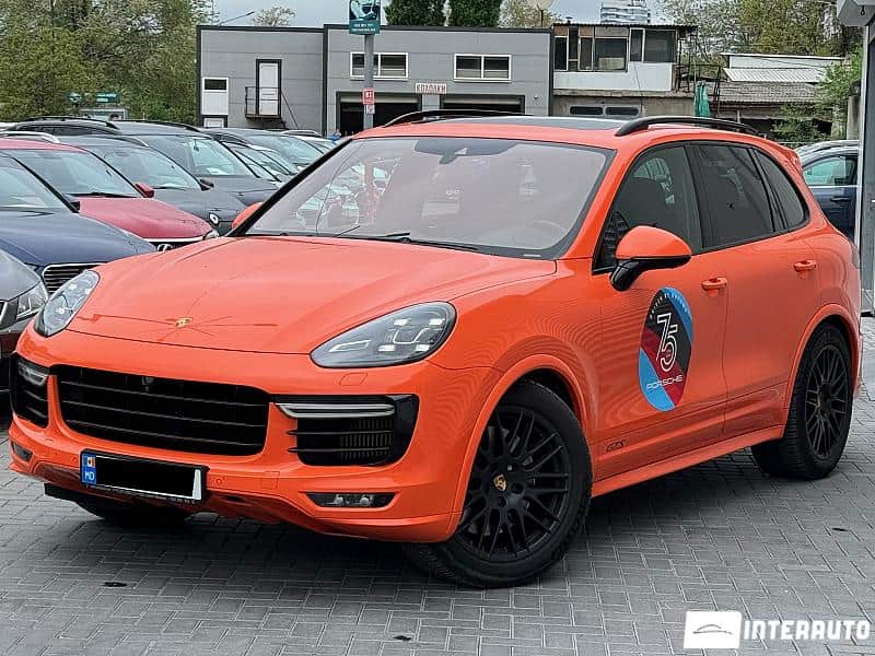 Porsche Cayenne GTS 2016