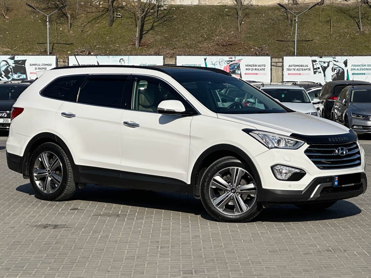 Hyundai Grand Santa Fe 2014