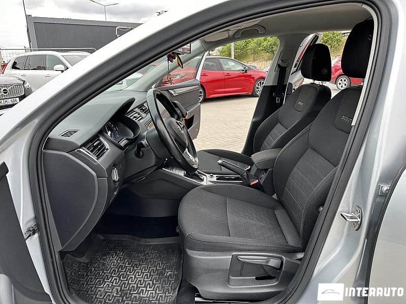 Skoda Octavia Scout 5