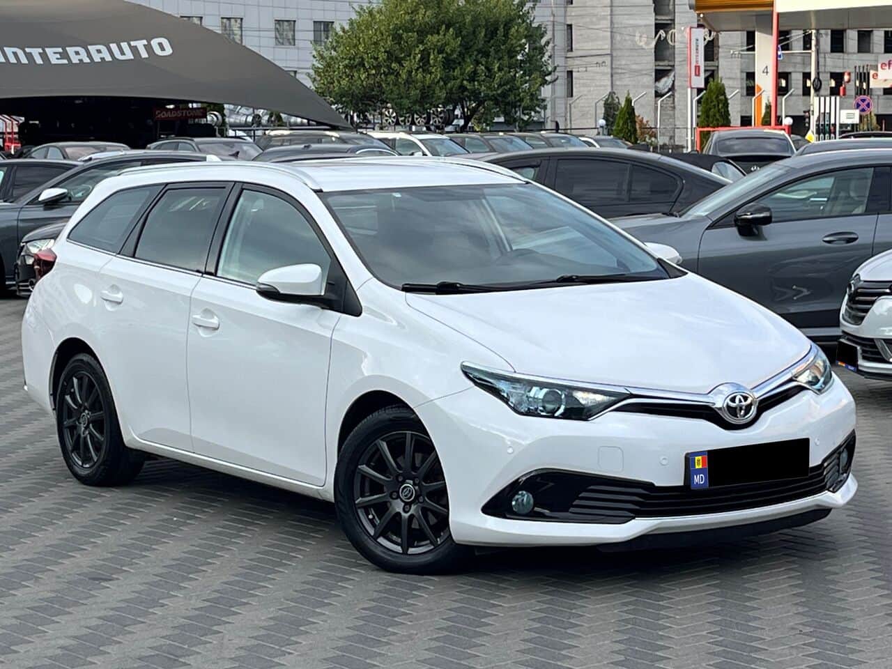 2016 Toyota Auris