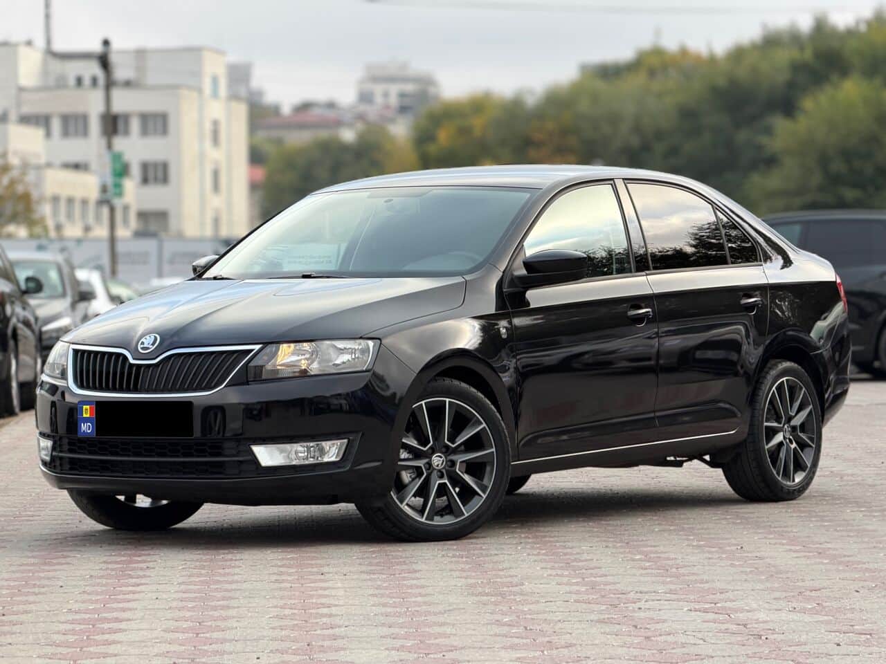 Skoda Rapid 2013 — Фото 1