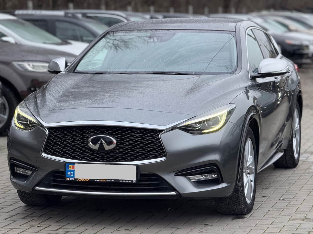 Infiniti Q30 2017