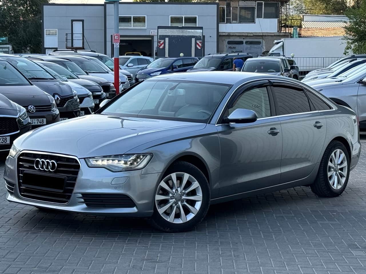 Audi A6 2012