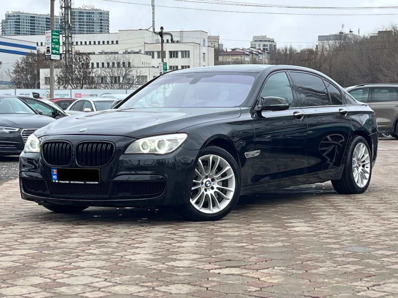 BMW 740 2013
