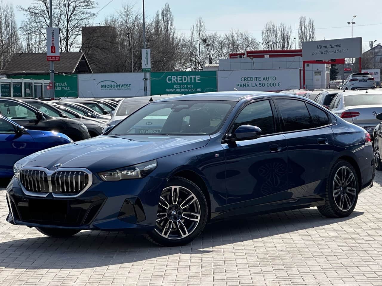 2023 BMW 520
