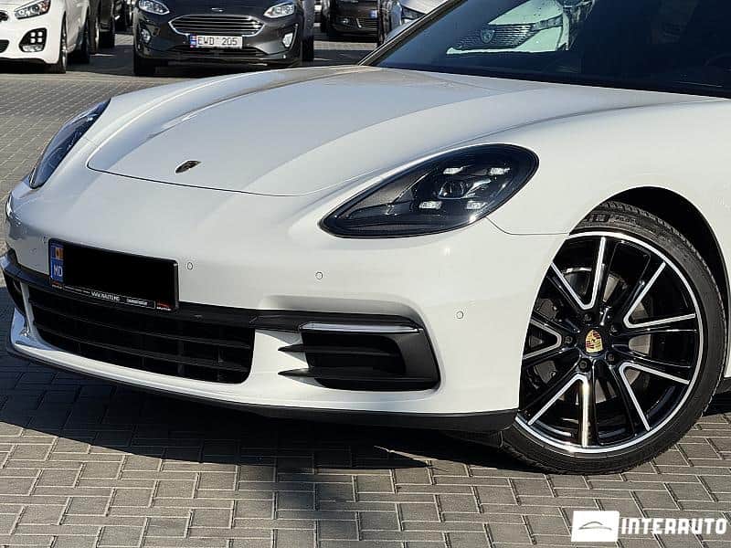 Porsche Panamera 5