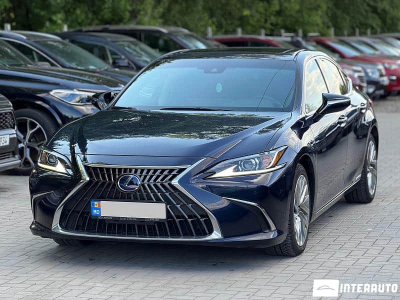 Lexus ES 300h 2022