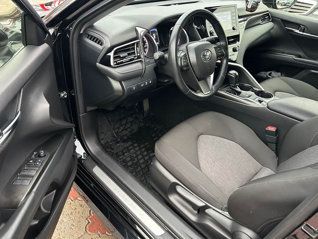 Toyota Camry 5