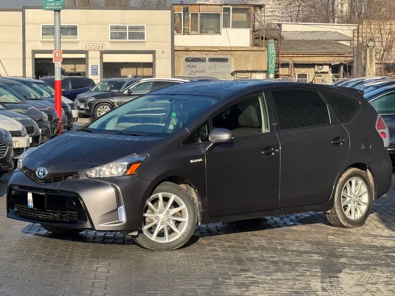 Toyota Prius Plus / V 2016