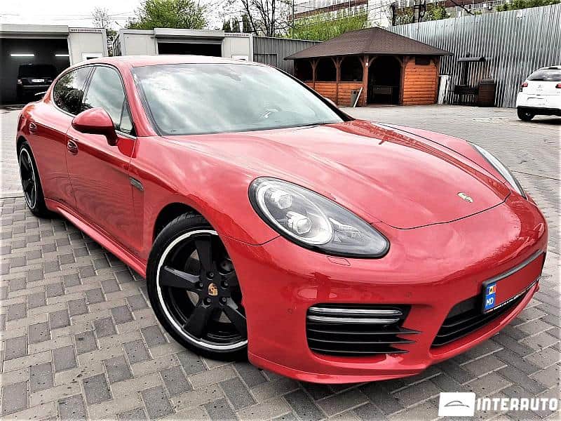 2015 Porsche Panamera GTS — Foto 1