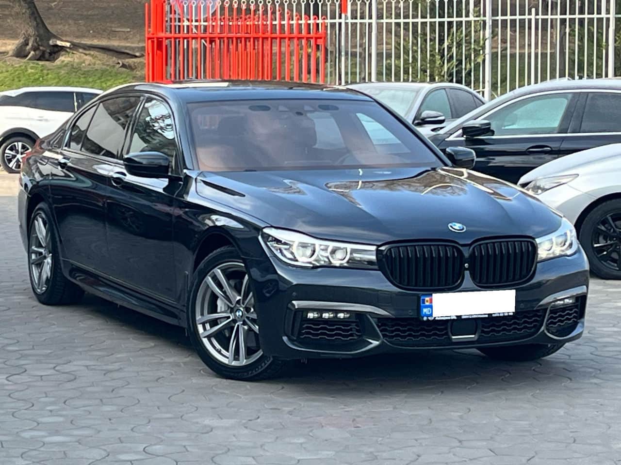 BMW 740 2019
