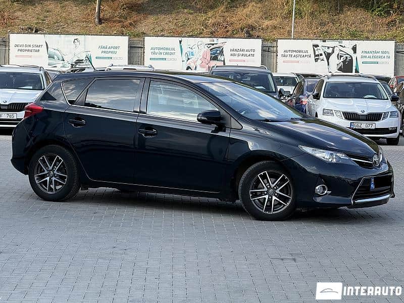 2015 Toyota Auris
