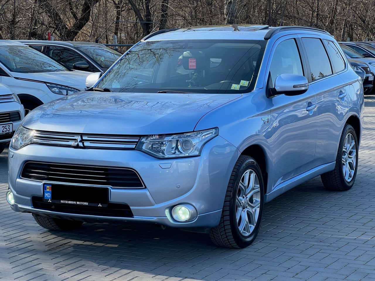 Mitsubishi Outlander 2014