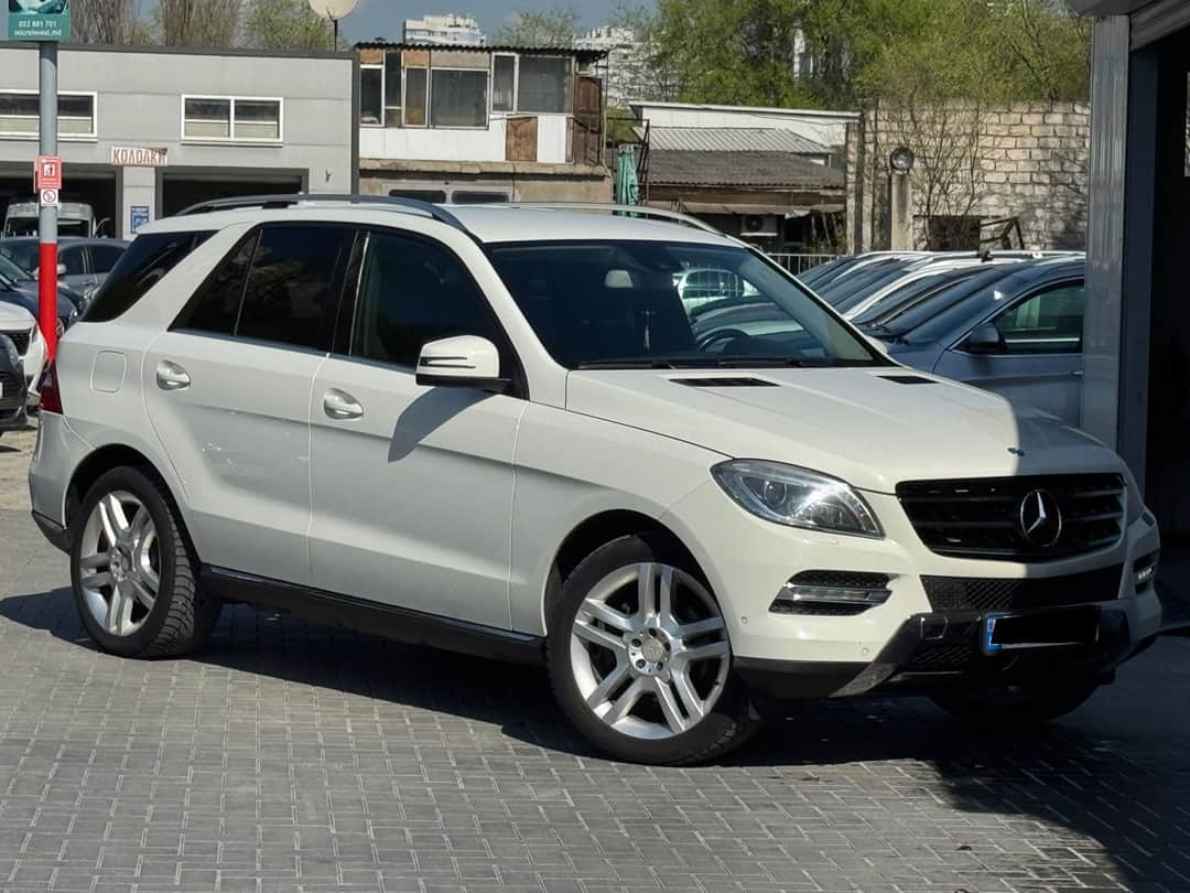 Mercedes ML 250 3
