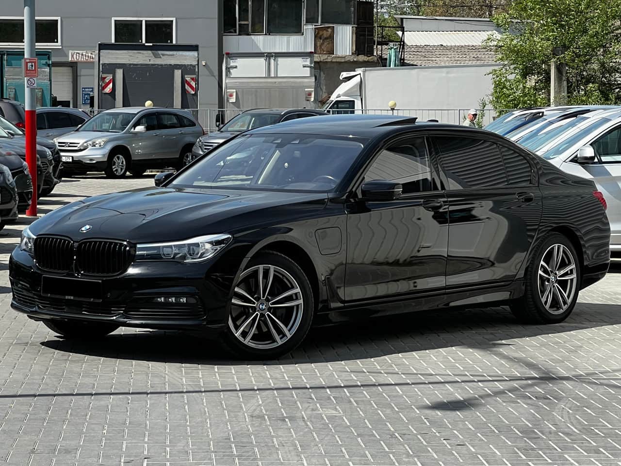 BMW 740e 2017