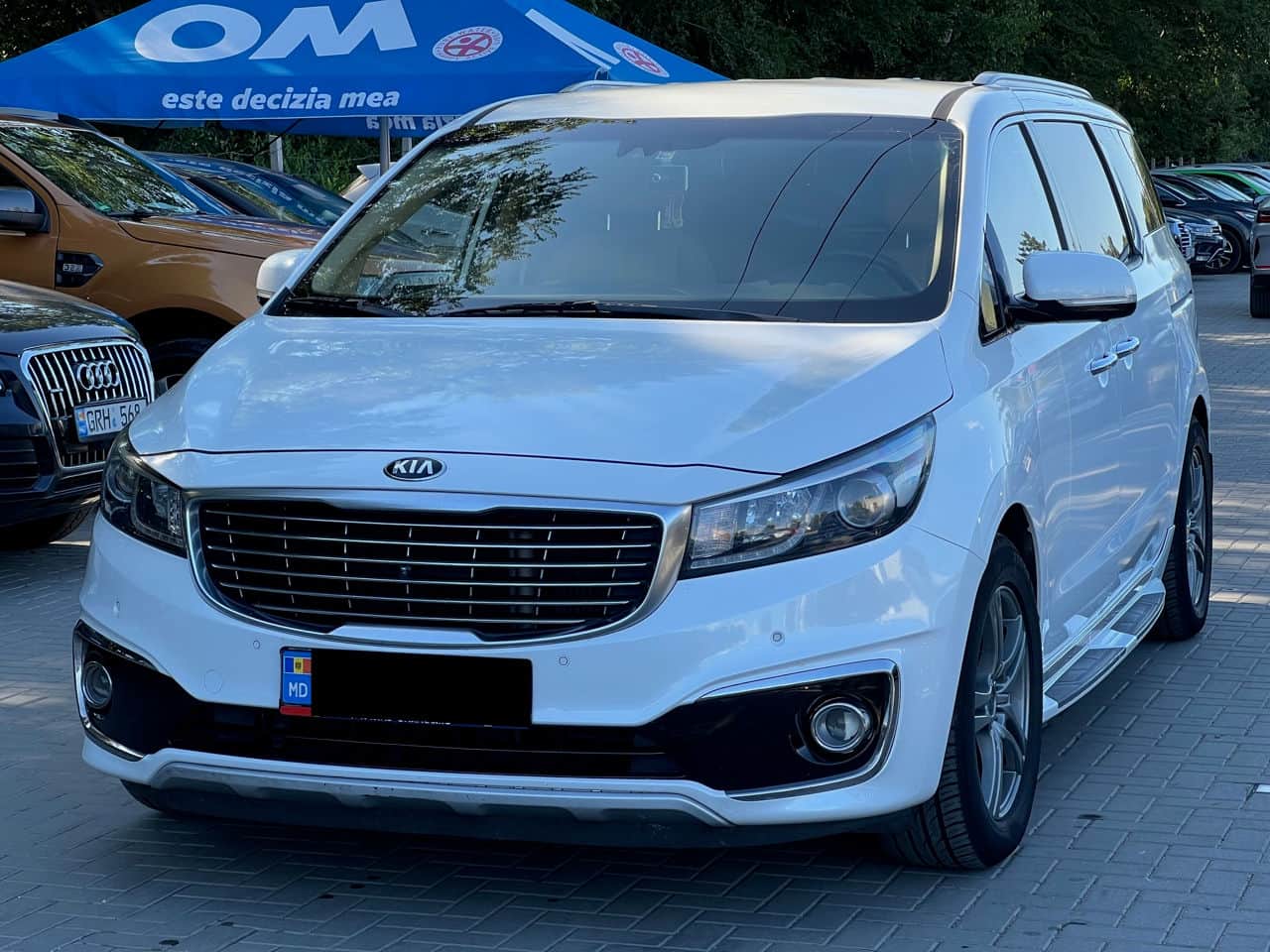 Kia Carnival 2016