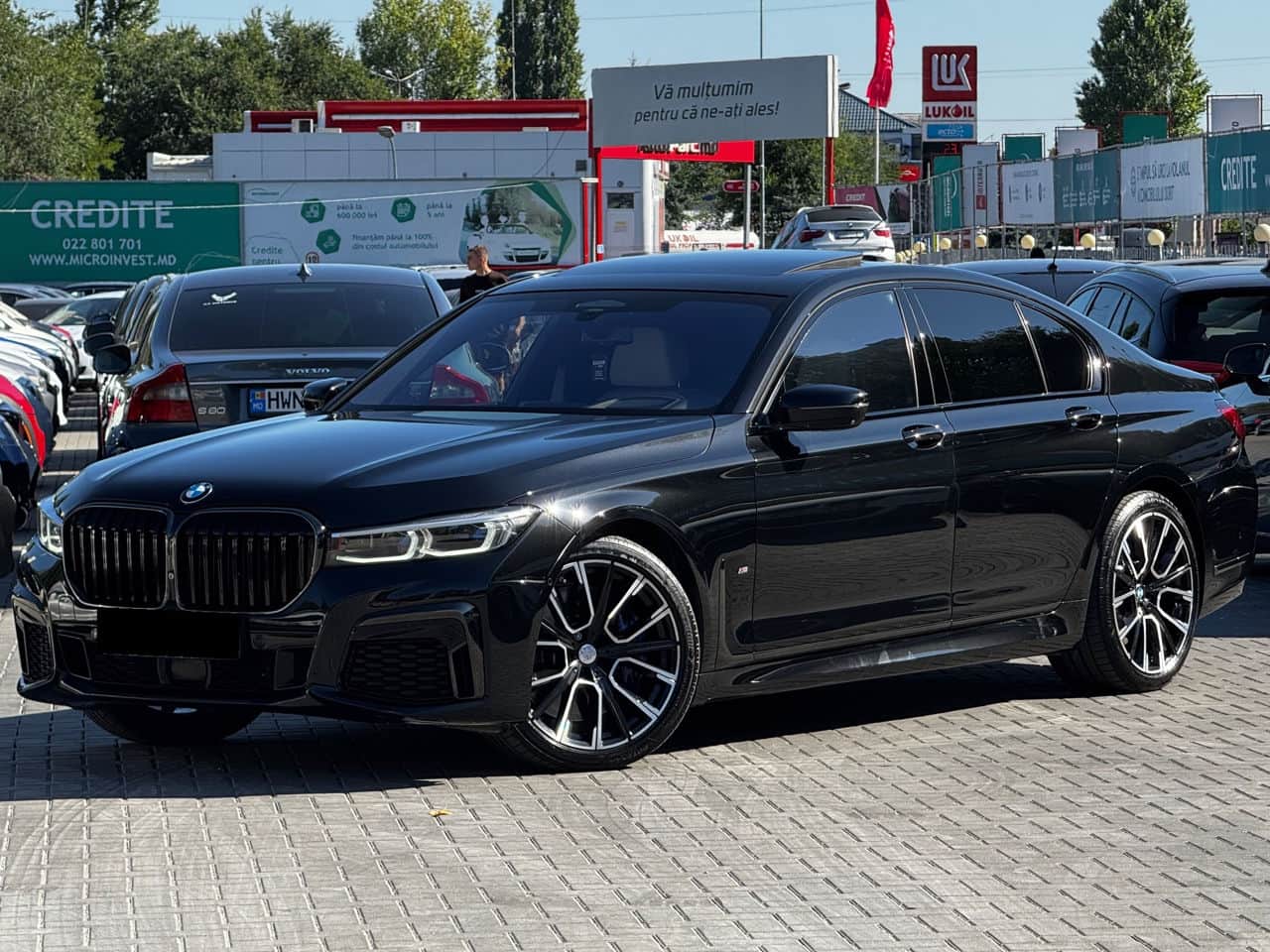 BMW 740 2019