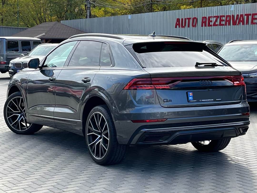 Audi Q8 2