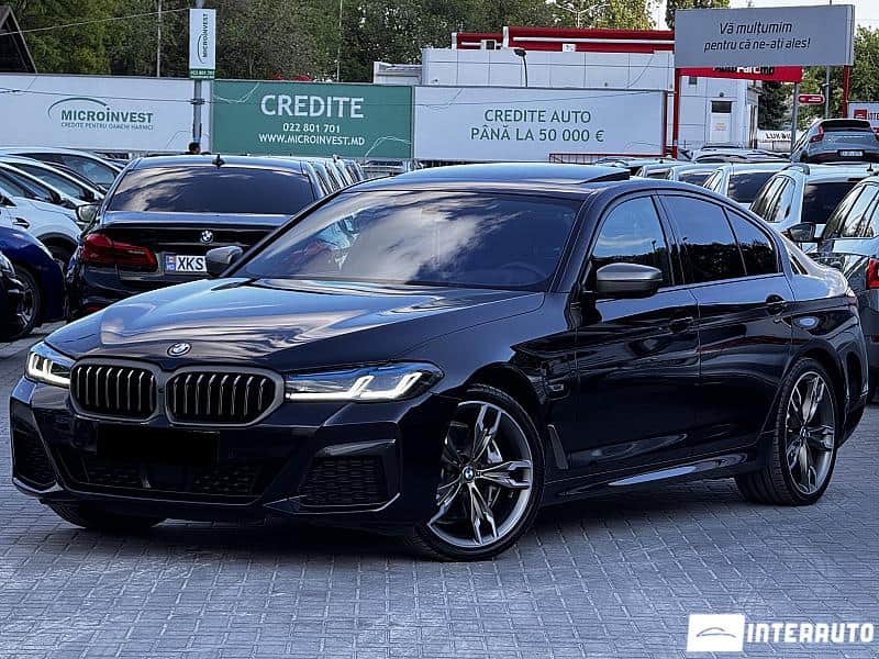 BMW 545e 2022