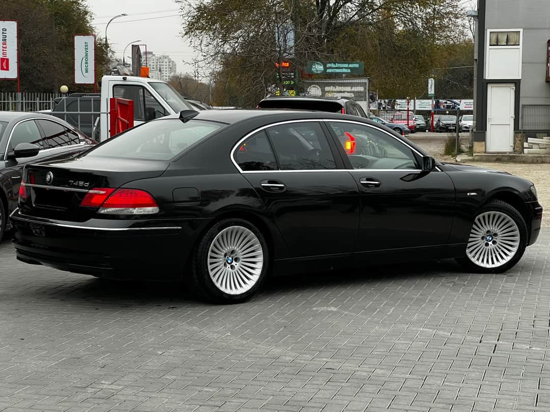 BMW 745 4