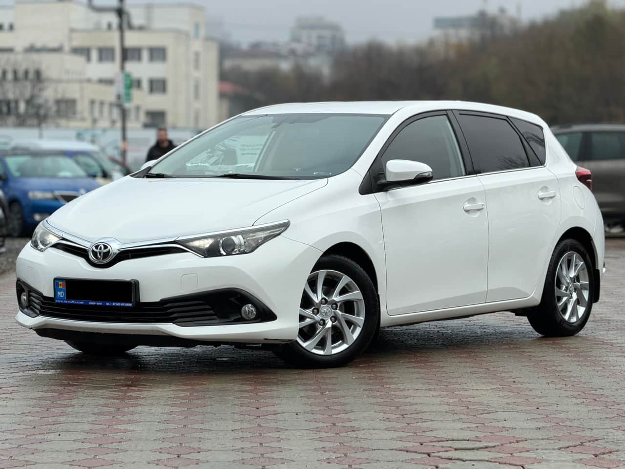 2016 Toyota Auris