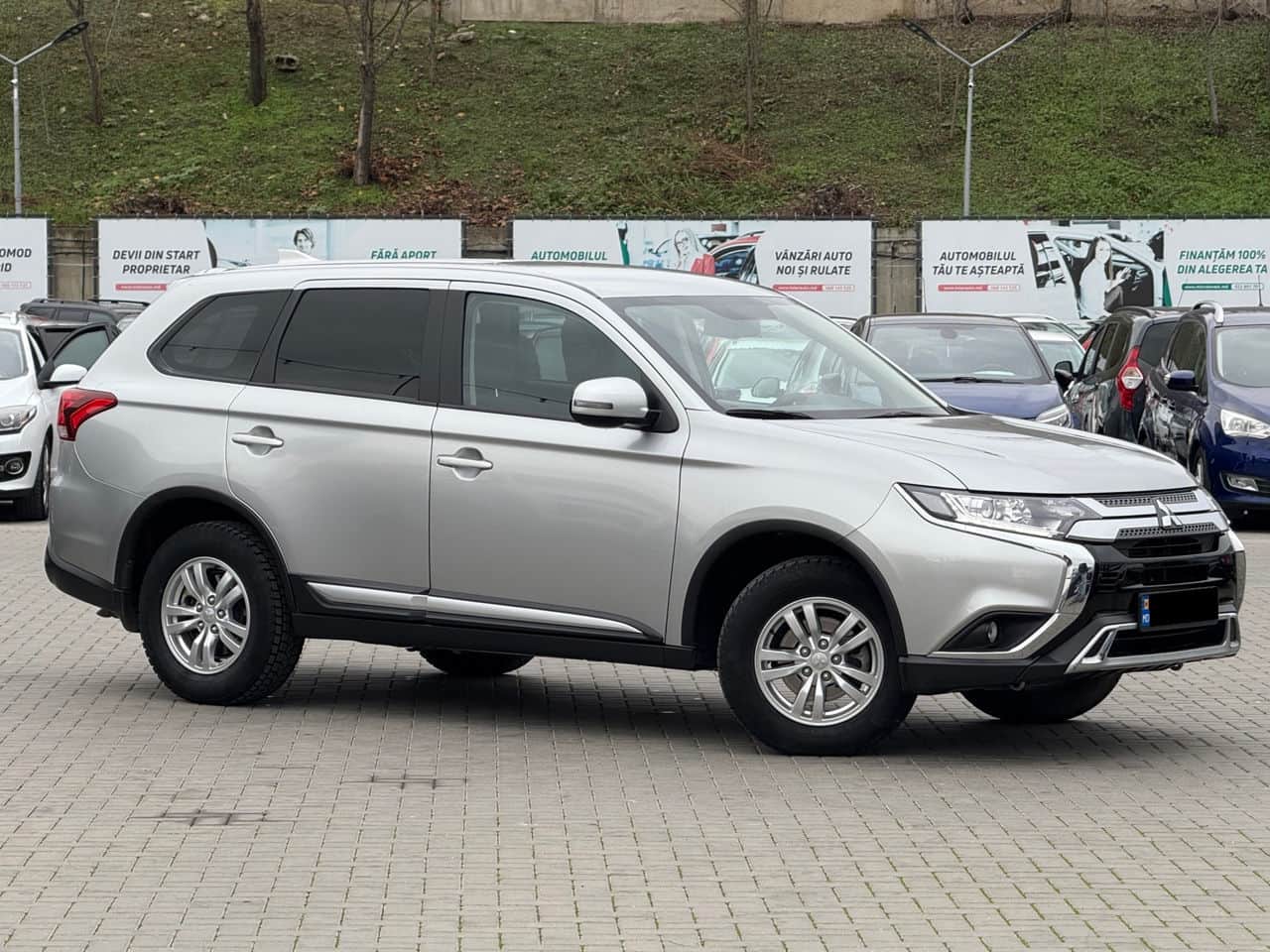 Mitsubishi Outlander 2021