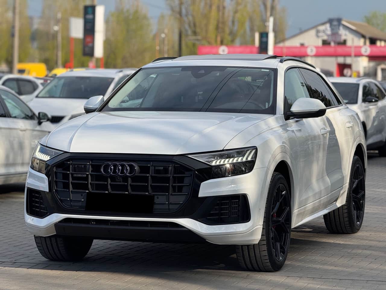 Audi Q8 2023