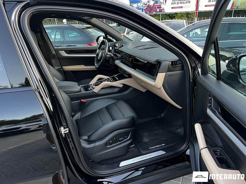 Porsche Cayenne 5