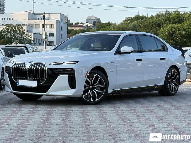 BMW 750e XDrive 2024