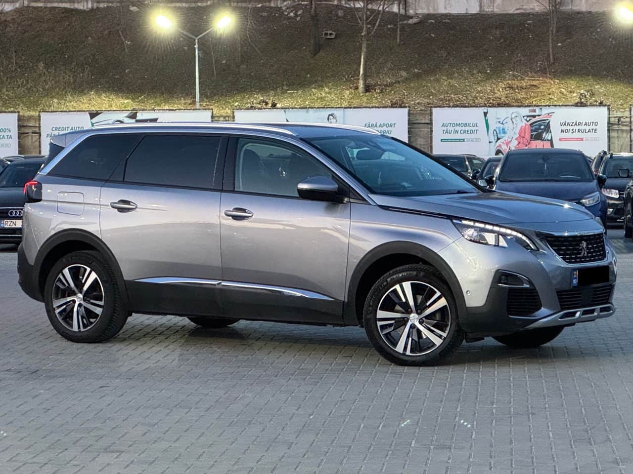 Peugeot 5008 2020