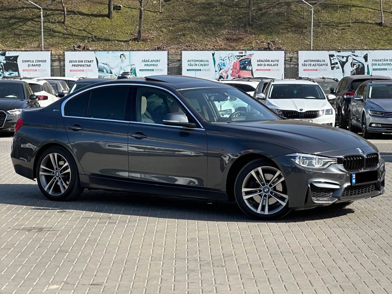 BMW 330E 2017
