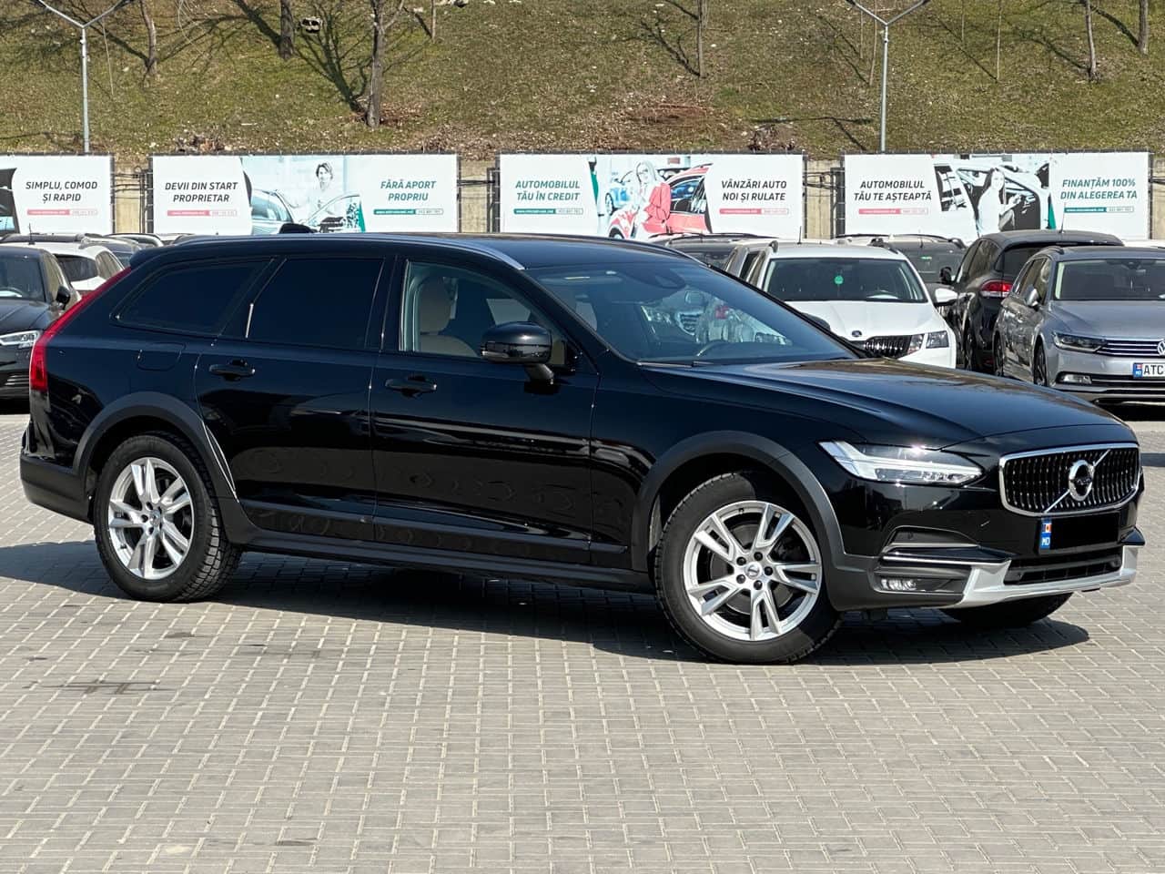 2019 Volvo V 90 Cross Country