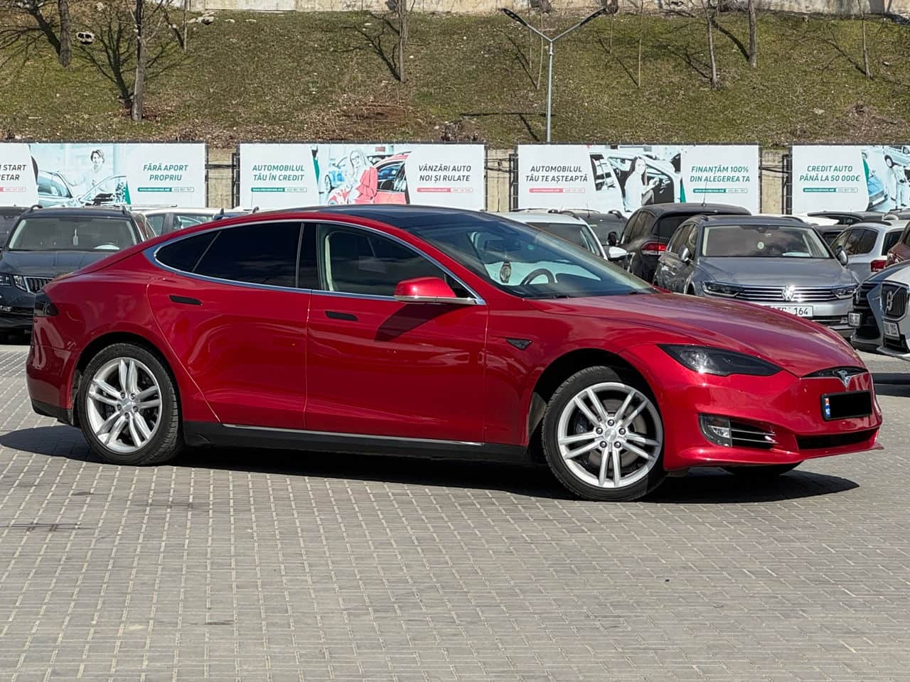 Tesla Model S 2015